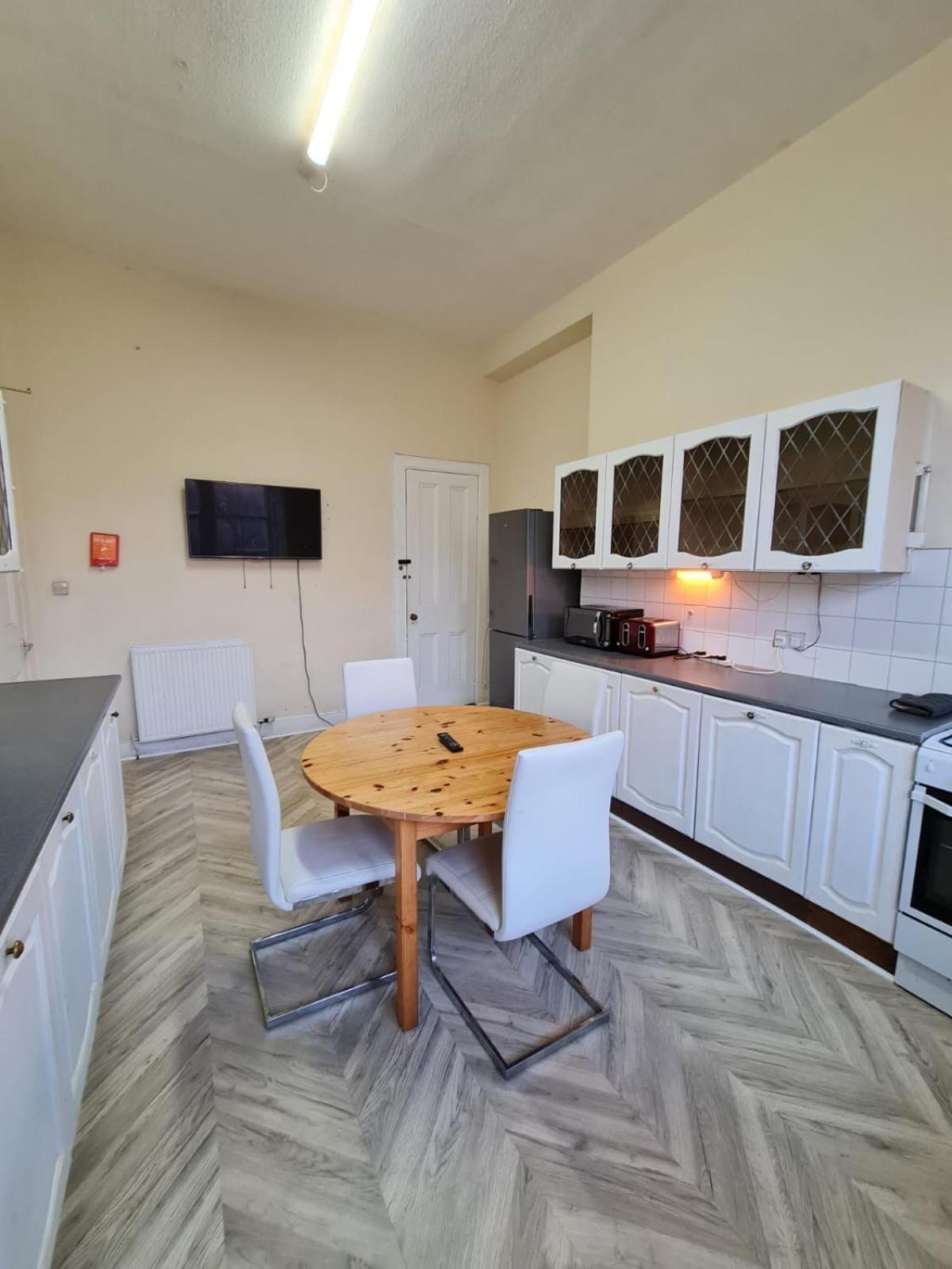 אדינבורו Apex Haymarket Station Apartment מראה חיצוני תמונה