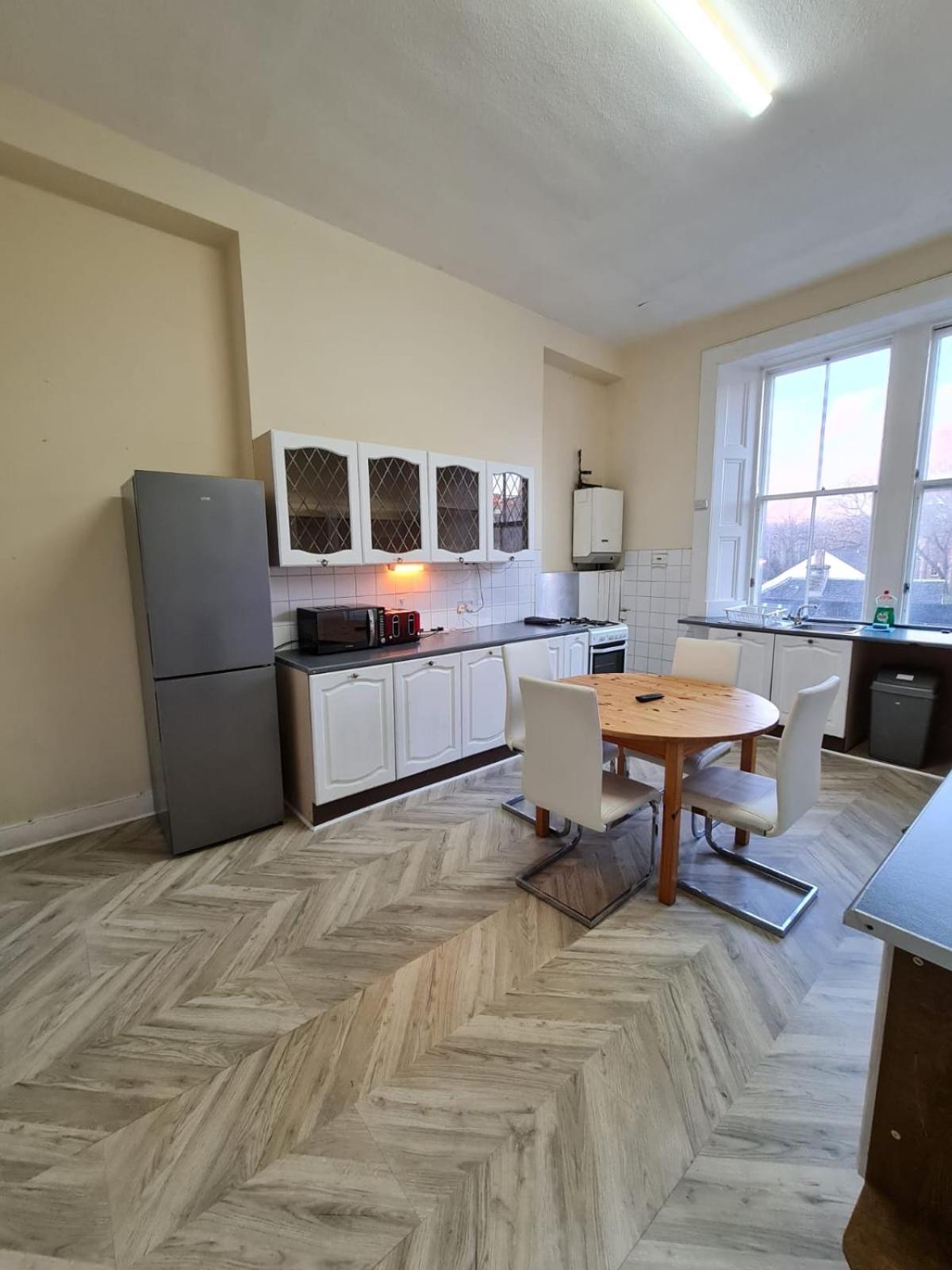 אדינבורו Apex Haymarket Station Apartment מראה חיצוני תמונה