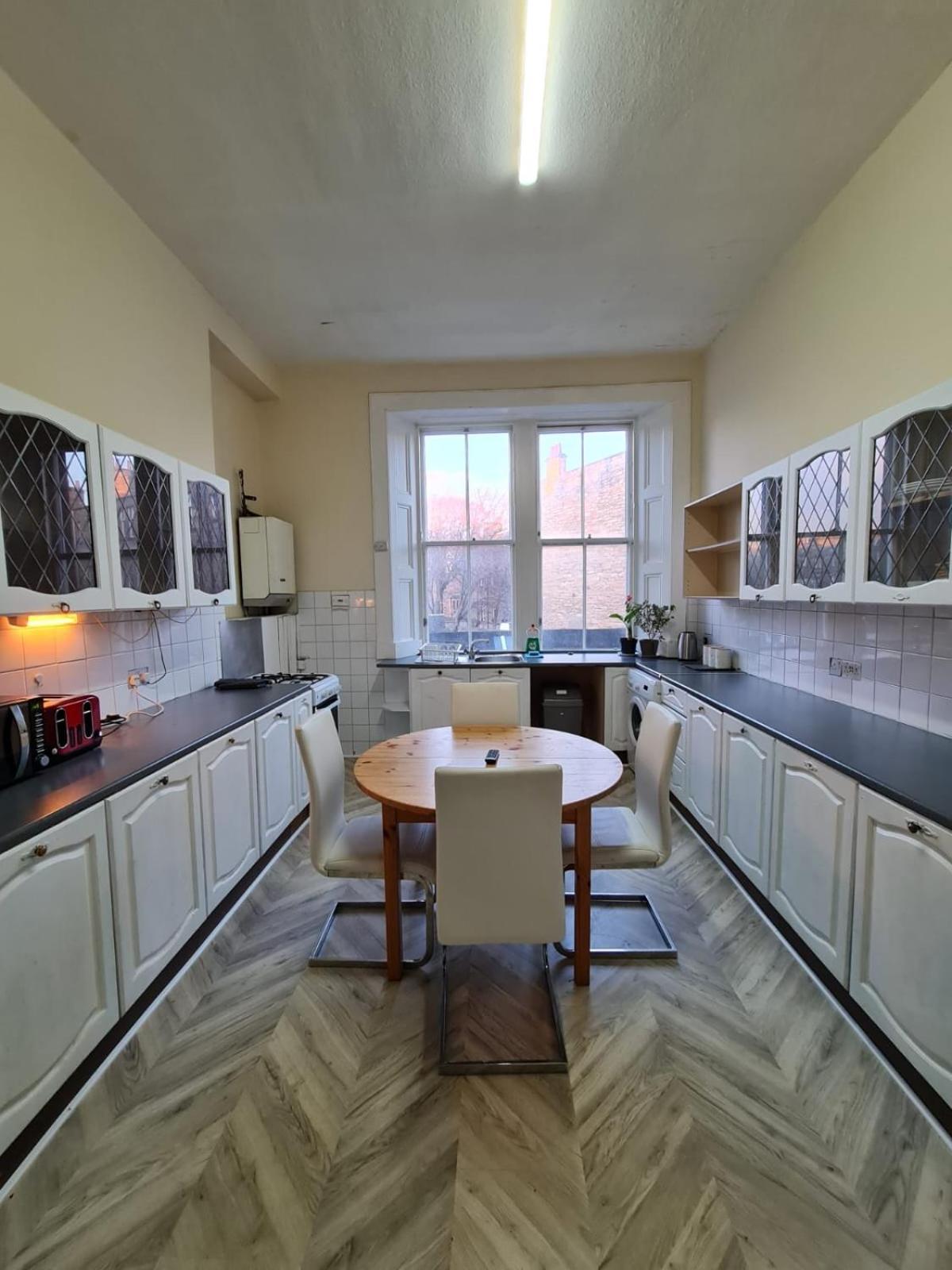 אדינבורו Apex Haymarket Station Apartment מראה חיצוני תמונה